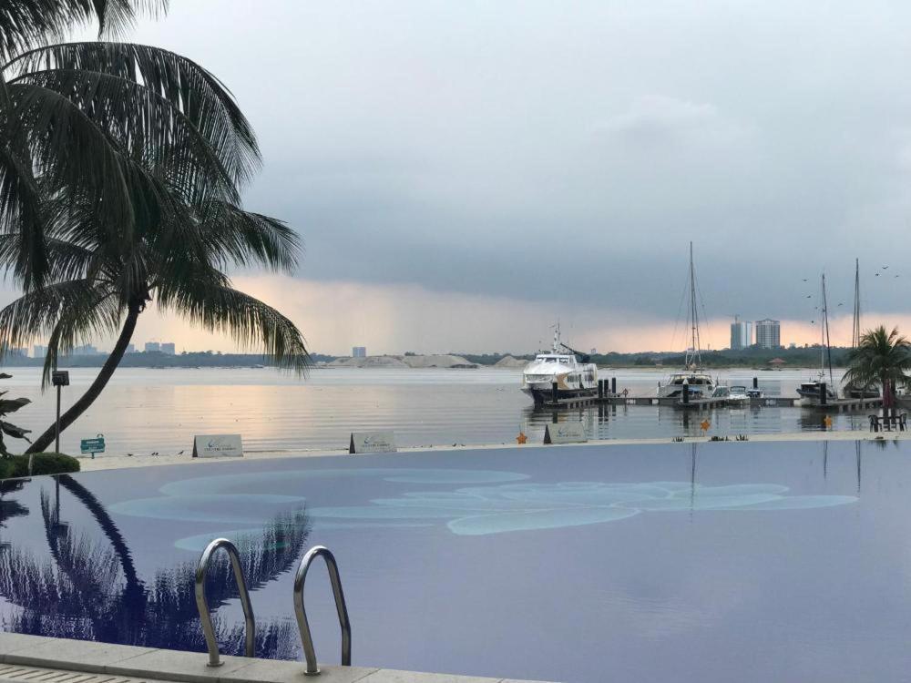 Cozy Home Country Garden At Dangabay Of Jb, Free Wifi And Streaming Johor Bahru Bagian luar foto