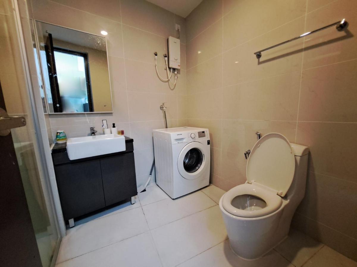 Cozy Home Country Garden At Dangabay Of Jb, Free Wifi And Streaming Johor Bahru Bagian luar foto